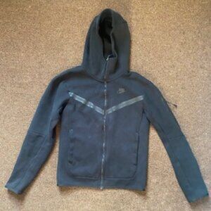 Mens black nike tech fleece hoodie size XS in Men's (Fit's like a boys XL)